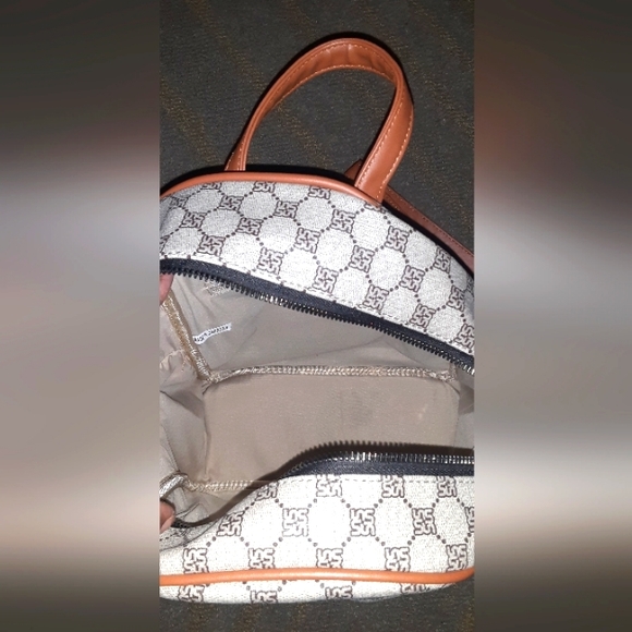 Small/medium backpack multicolored brand new never used - Picture 2 of 4